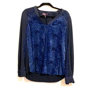 Longsleeve blue velvet and lace hale Bob blouse
